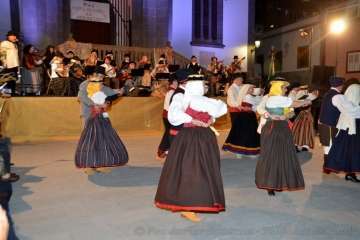 Centro y Anzar, de Telde, en el III Festival Folclórico Herencias (Foto Francisco Javier Santana)